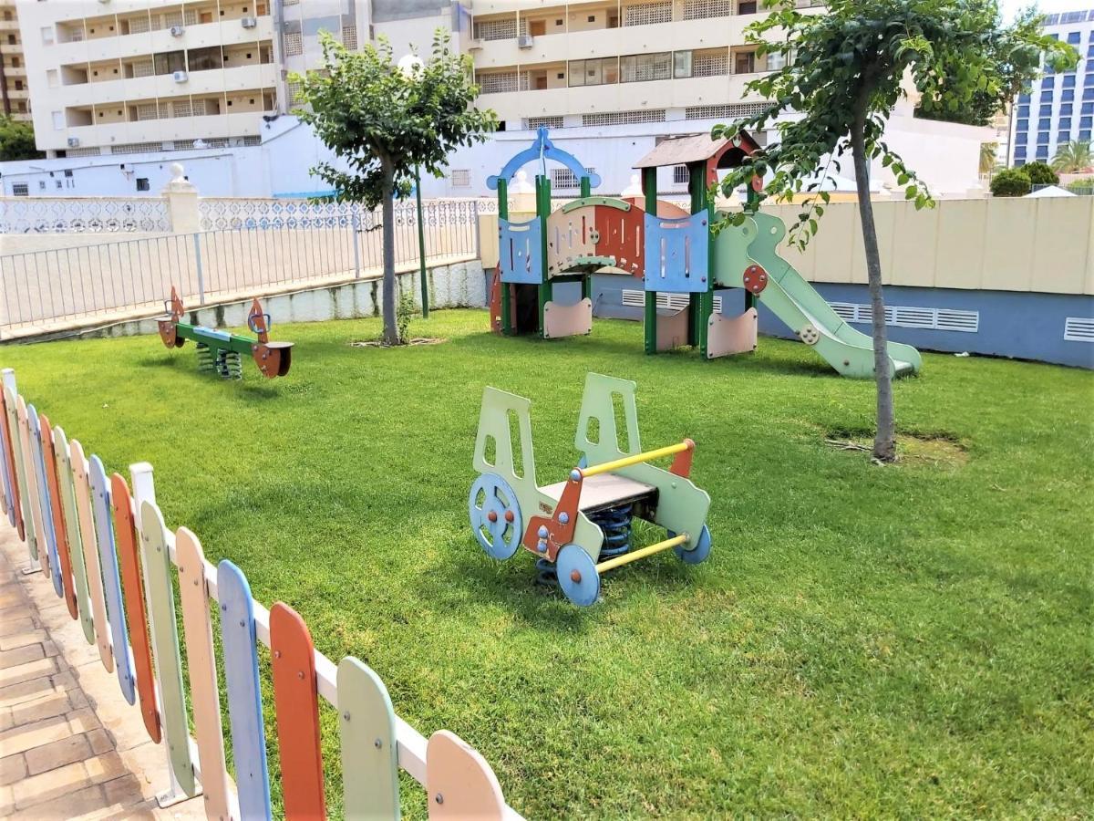 Gemelos 22-1-6 Benidorm Buitenkant foto