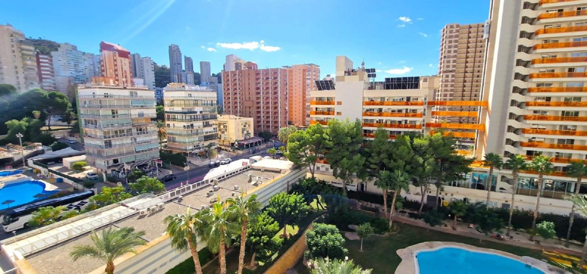 Gemelos 22-1-6 Benidorm Buitenkant foto